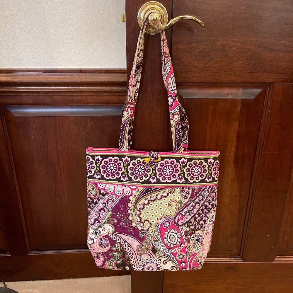 LIKE NEW Vera Bradley Medium Shoulder Tote